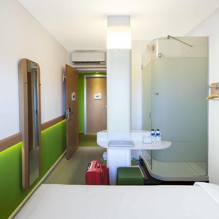 Cordia Hotel Makassar Airport Mandai Zewnętrze zdjęcie
