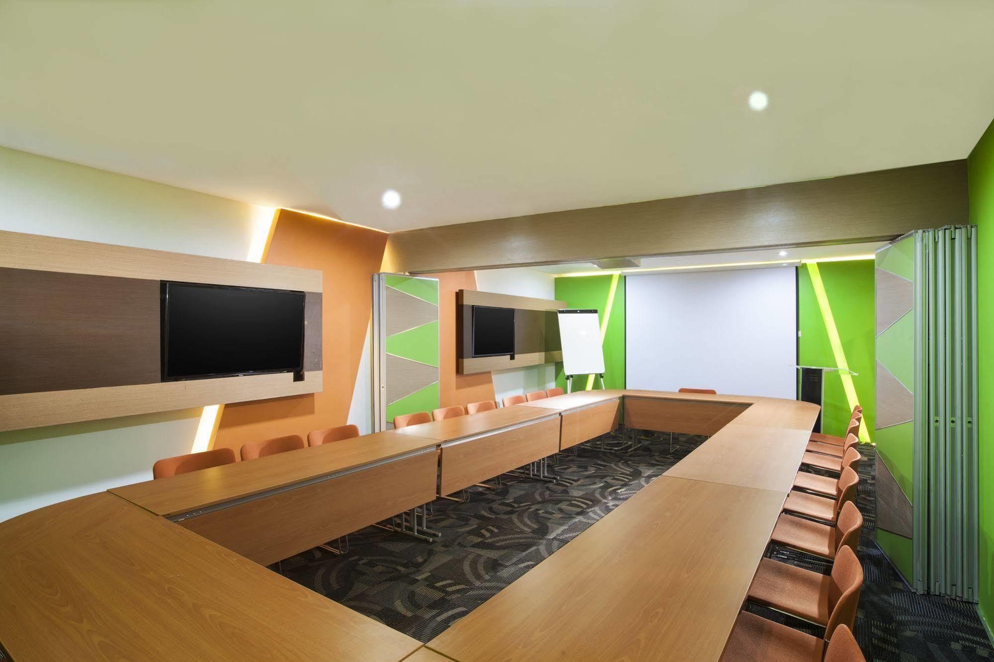 Cordia Hotel Makassar Airport Mandai Zewnętrze zdjęcie